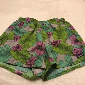 Patagonia floral shorts (M)